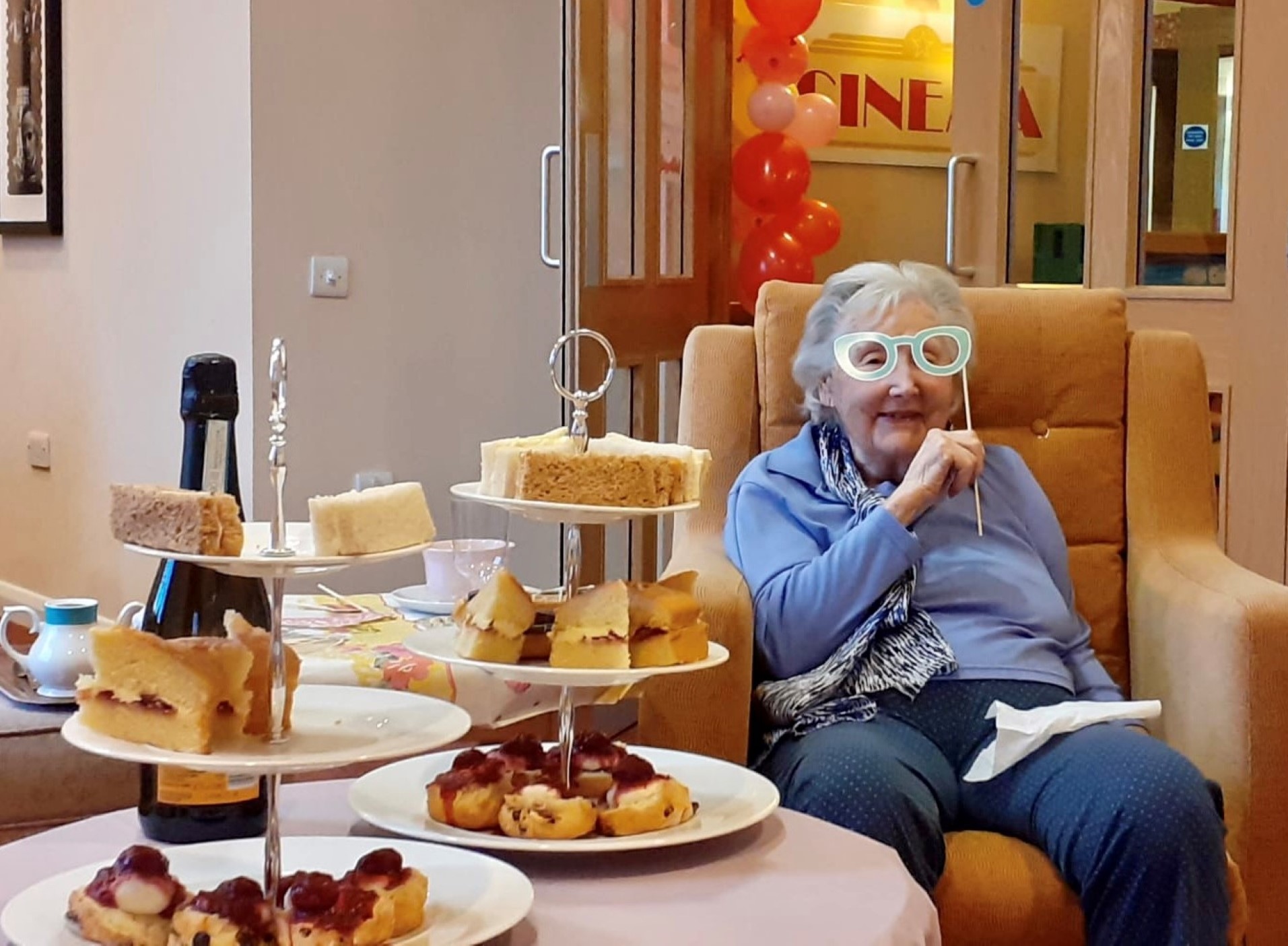 Care UK residents enjoy luxury tasting menu accompanied by a very special guest